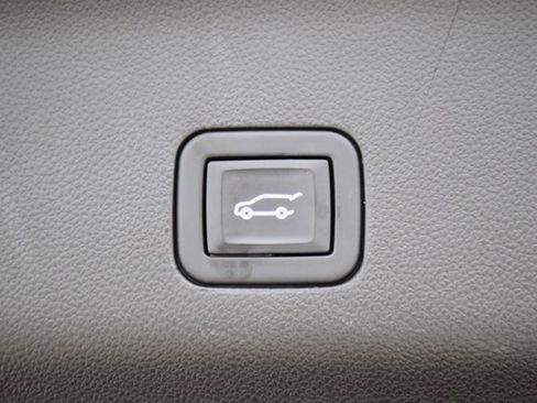 Used 2023 Cadillac Escalade Sport Platinum image 27