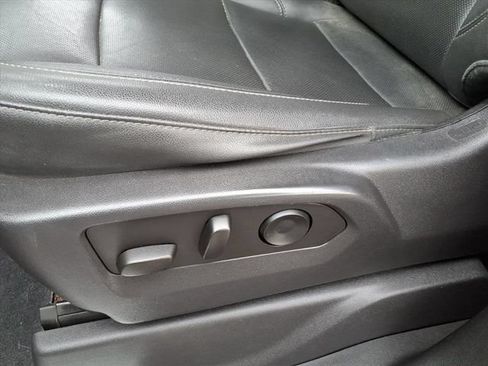 Used 2023 Chevrolet Silverado 1500 LTZ AWD/4WD image 18