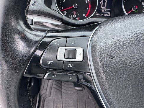 Used 2018 Volkswagen Passat 3.6 image 14