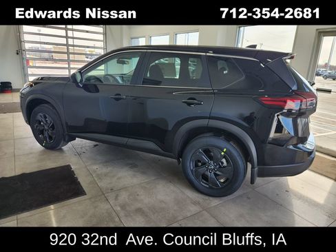 New 2026 Nissan Rogue SV w/ Cold Weather Package image 5