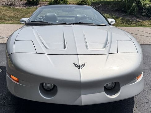 Used 1997 Pontiac Firebird Trans Am RWD image 13