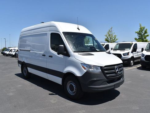 New 2025 Mercedes-Benz Sprinter 2500 image 3
