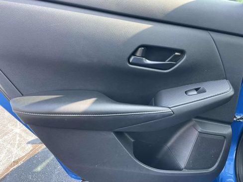 Used 2025 Nissan Sentra SV FWD image 11