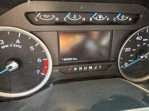 Used 2017 Ford F250 XLT AWD/4WD image 5