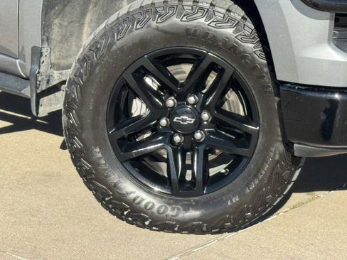 Used 2023 Chevrolet Silverado 1500 Custom Trail Boss w/ LPO, Dark Essentials Package image 30