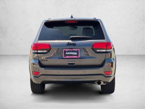 Used 2021 Jeep Grand Cherokee Laredo X AWD/4WD image 7