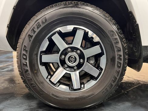 Used 2024 Toyota 4Runner TRD Off-Road image 24