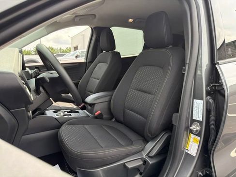 Used 2025 Ford Escape Active AWD/4WD image 3