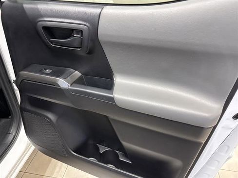 Used 2019 Toyota Tacoma SR5 image 20