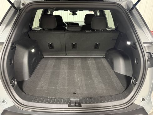 Used 2025 Chevrolet Equinox LT image 6