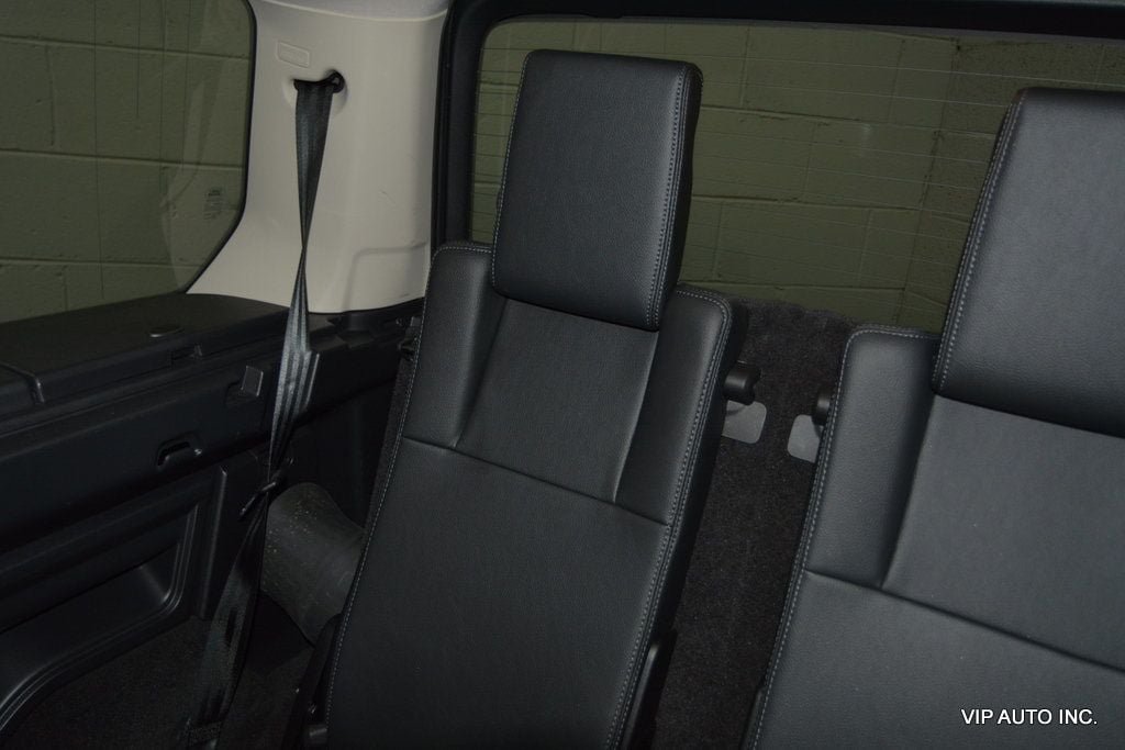 Used 2016 Land Rover LR4 HSE AWD/4WD image 31