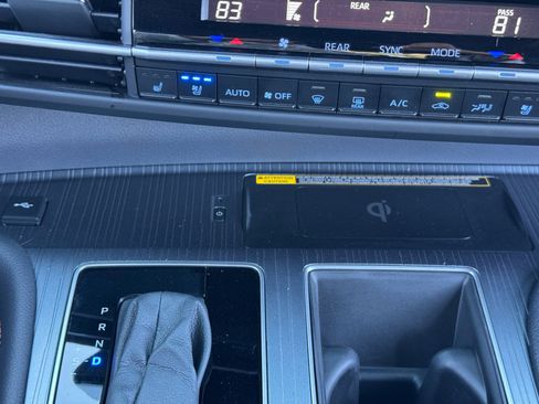 Used 2024 Toyota Sienna XSE w/ XSE Premium Package image 31