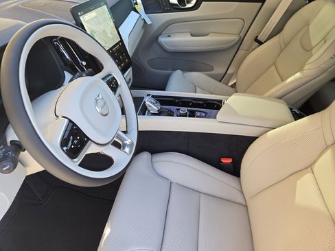 New 2026 Volvo XC60 B5 Ultra w/ Protection Package Premier image 16