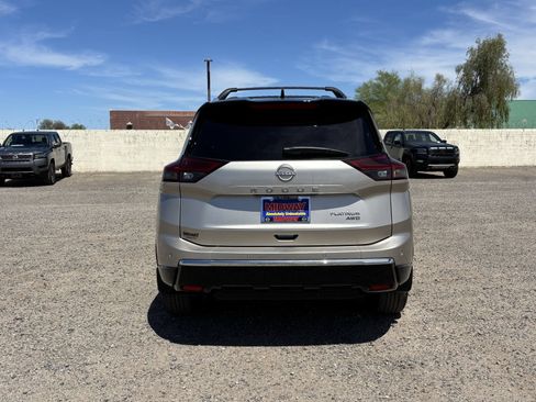 Used 2026 Nissan Rogue Platinum w/ Platinum Premium Package AWD/4WD image 5