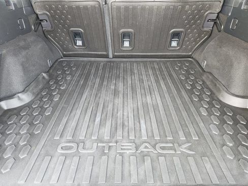 Used 2022 Subaru Outback Limited AWD/4WD image 32