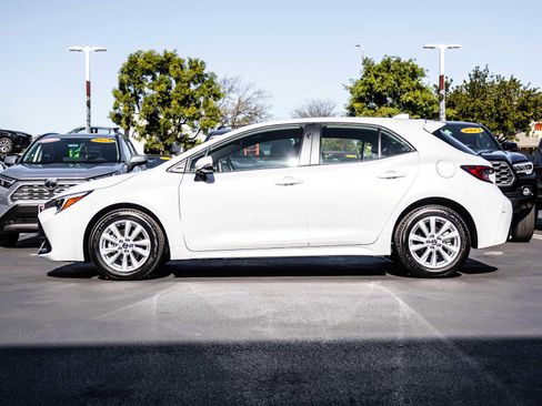 Certified 2025 Toyota Corolla SE image 11