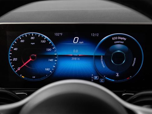 Used 2020 Mercedes-Benz GLB 250 w/ Premium Package image 18