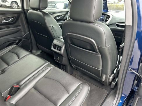 Used 2023 GMC Terrain SLT image 24