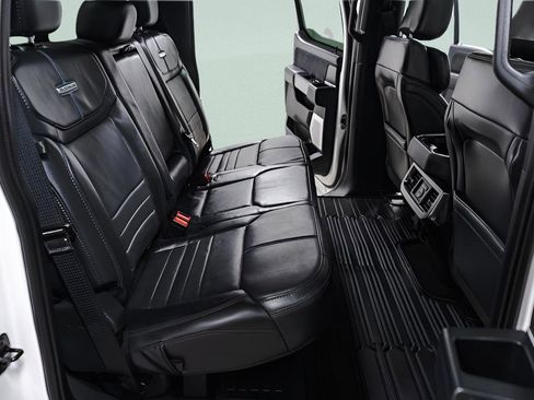 Used 2025 Ford F450 Platinum w/ FX4 Off-Road Package image 33