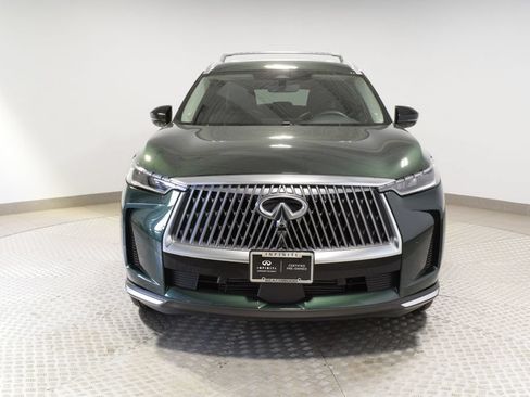 Certified 2026 INFINITI QX60 Luxe w/ Family Package AWD/4WD image 9