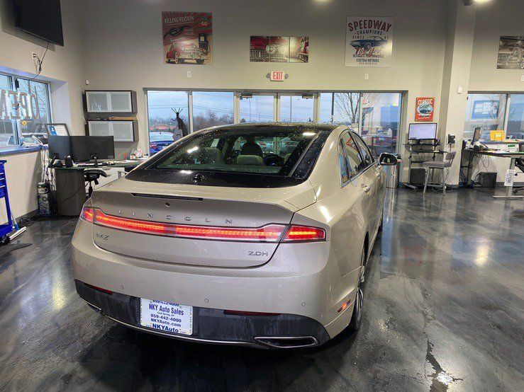 Used 2017 Lincoln MKZ Reserve w/ Climate Package FWD image 7