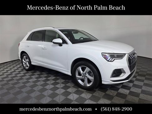 Used 2020 Audi Q3 2.0T Premium Plus w/ Premium Plus Package image 7