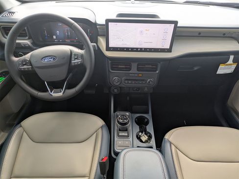 New 2025 Ford Maverick Lariat image 16