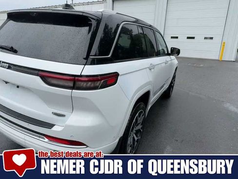 Used 2022 Jeep Grand Cherokee Summit AWD/4WD image 8