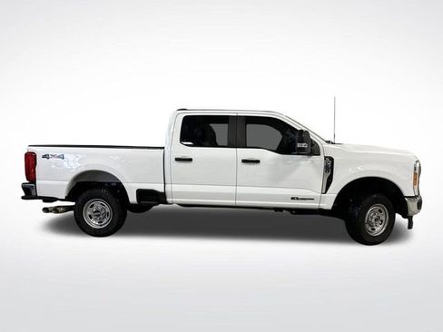 Used 2023 Ford F250 XL w/ XL Chrome Package image 2