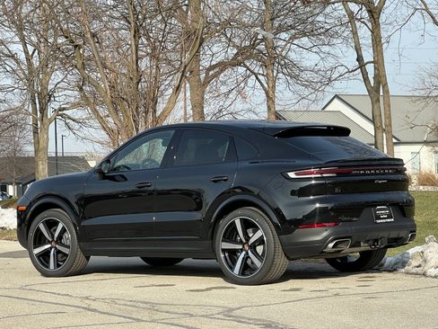 New 2026 Porsche Cayenne image 2