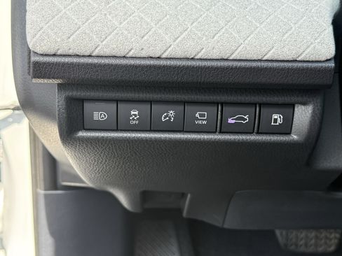Certified 2025 Toyota Camry XLE w/ Premium Plus Package AWD/4WD image 24