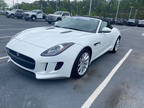 Used 2016 Jaguar F-TYPE Convertible RWD image 3