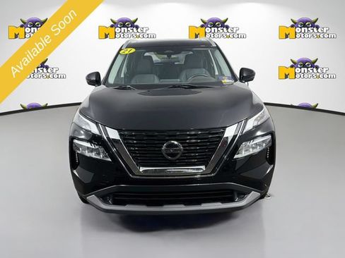 Used 2021 Nissan Rogue SV FWD image 2