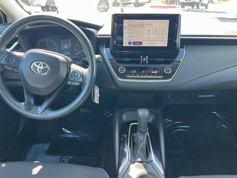 Used 2023 Toyota Corolla LE image 15