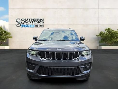 New 2025 Jeep Grand Cherokee Laredo X w/ Luxury Tech Group I RWD image 8