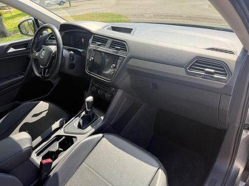 Used 2019 Volkswagen Tiguan SEL image 21