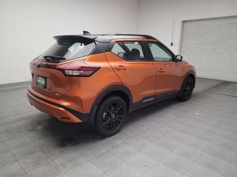 Used 2024 Nissan Kicks SR w/ SR Premium Package image 9