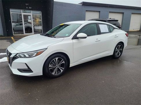 Used 2021 Nissan Sentra SV image 2