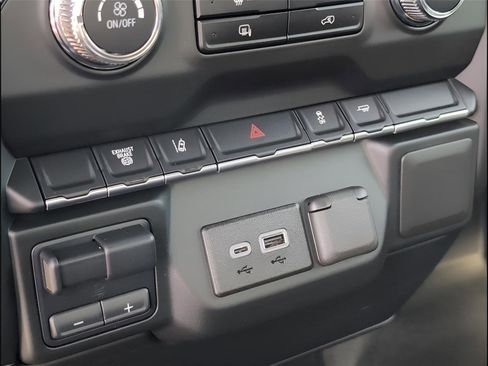 Used 2024 GMC Sierra 3500 Pro image 16