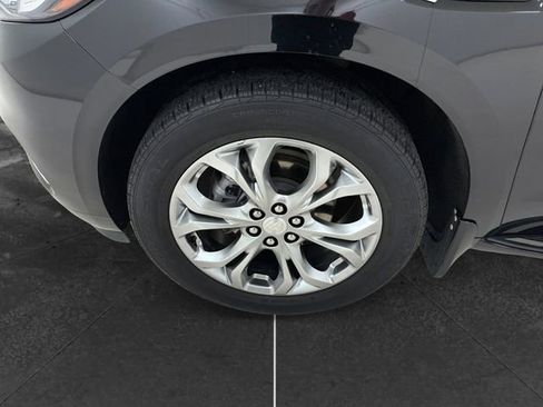 Used 2021 Buick Enclave Avenir w/ Avenir Technology Package AWD/4WD image 9