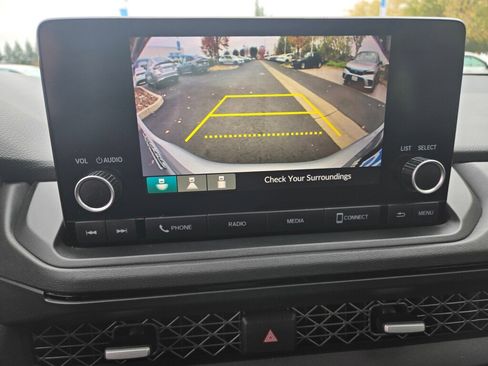 Certified 2023 Honda Accord EX image 13