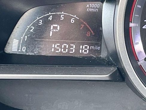 Used 2014 MAZDA MAZDA3 i Touring w/ Technology Package image 27