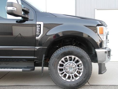 Used 2020 Ford F250 XLT w/ XLT Premium Package AWD/4WD image 27