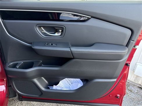 New 2025 Honda Pilot Touring image 35