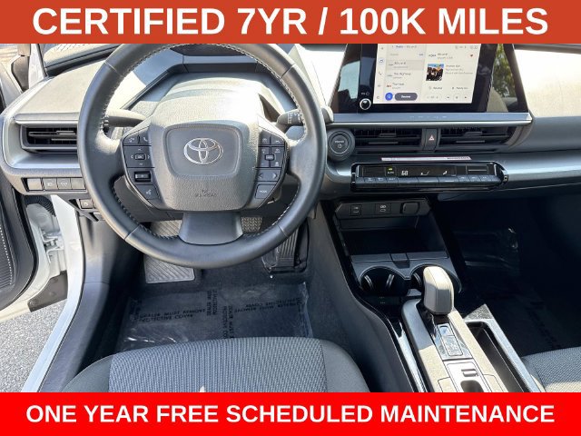 Used 2025 Toyota Prius LE FWD image 17