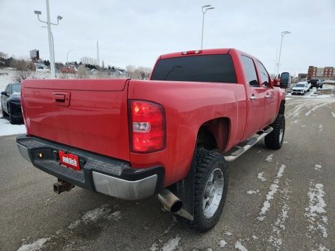 Used 2007 Chevrolet Silverado 2500 LTZ w/ Suspension Package, Off-Road image 7