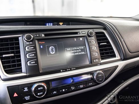 Used 2018 Toyota Highlander SE w/ Protection Package #3 AWD/4WD image 28