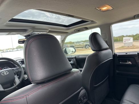 Used 2015 Toyota 4Runner Trail Premium image 16