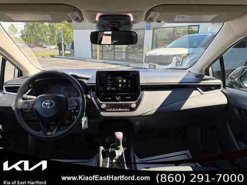 Used 2025 Toyota Corolla LE FWD image 20