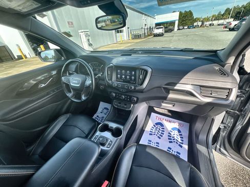 Used 2023 GMC Terrain AT4 image 27